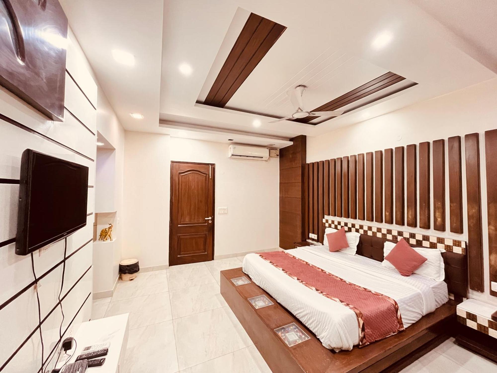South Inn - Green Park Near Hauz Khas South Delhi New Delhi Exterior photo